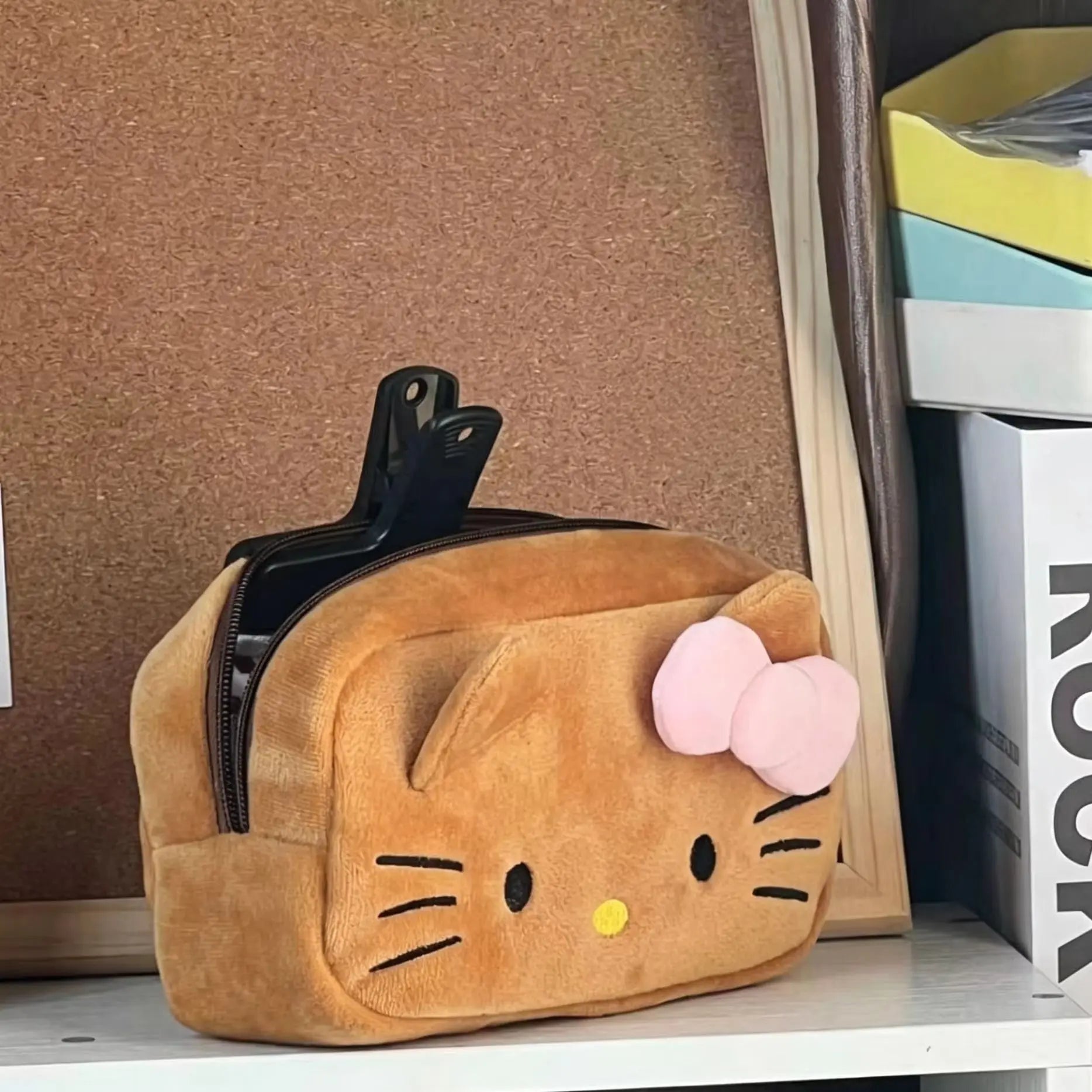 Hello Kitty Large Pencil Case & Storage Bag